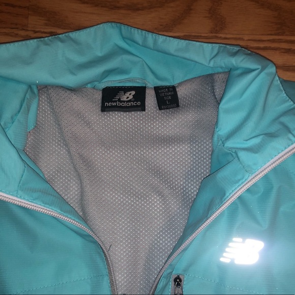 New Balance rain coat - Picture 2 of 4